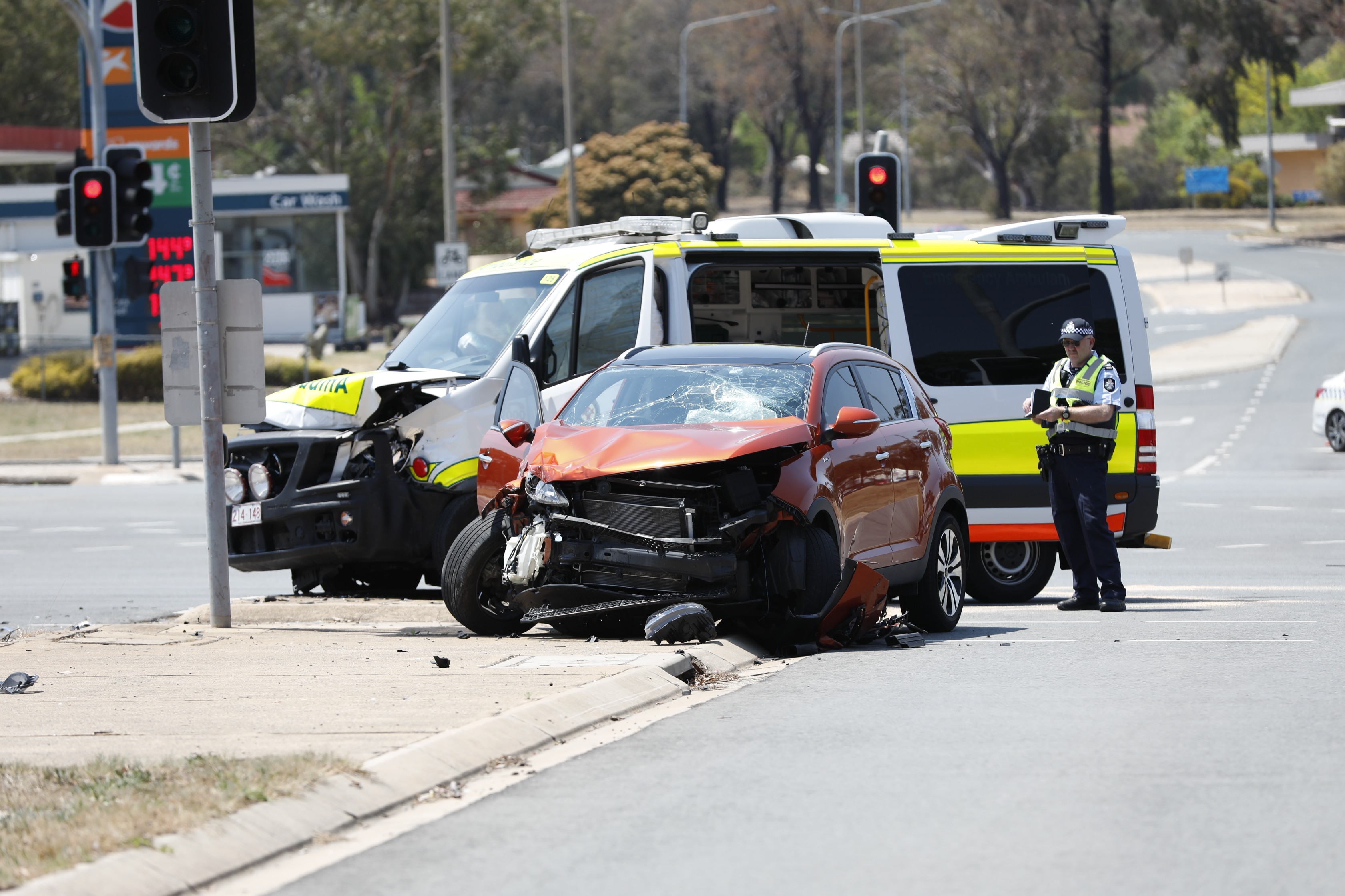 Insurer names top 10 worst roads for crashes in the ACT
