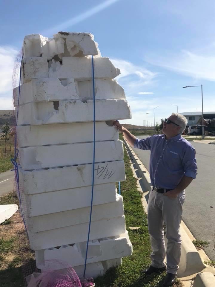 Gungahlin's strong community deserves less rubbish on the streets