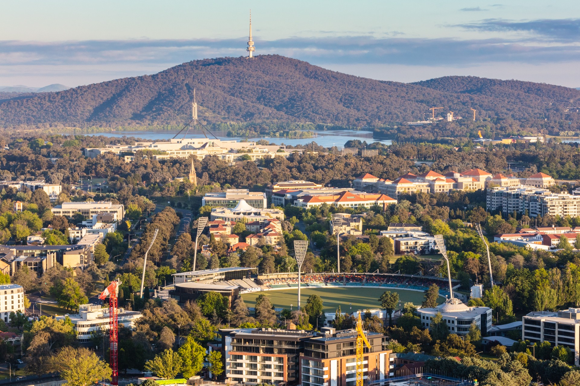 Survey finds Canberrans to be happiest people in Australia - here's why