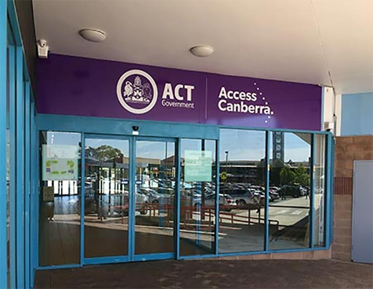 Access Canberra reopening plagued by queues, violent incidents and possible staffing issues
