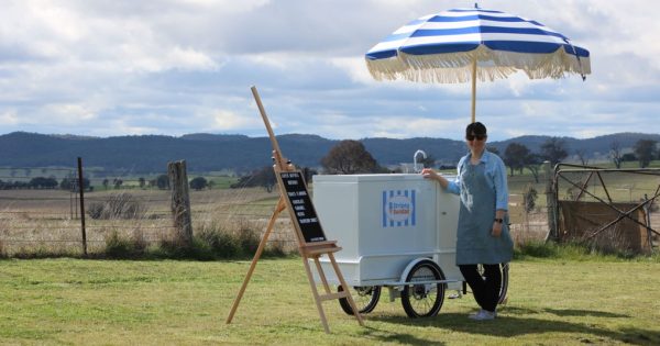 Gold Creek's favourite ice creamery reopens with new owner and mobile option (but same flavours)